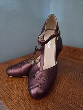 Chelsea Crew pin up rockabilly, high heels, metallic burgundy T-strap Sz 38 US 8